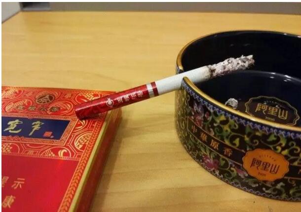 寬窄五糧濃香，香煙邂逅五糧液你值得擁有