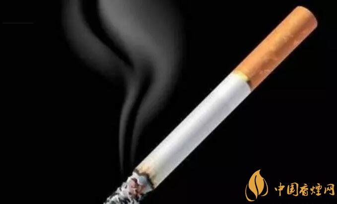 一天抽幾根煙合適，一天一包煙患癌幾率大